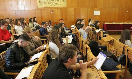 Colegiul „Mircea”, gazda unei serii de dezbateri între tineri